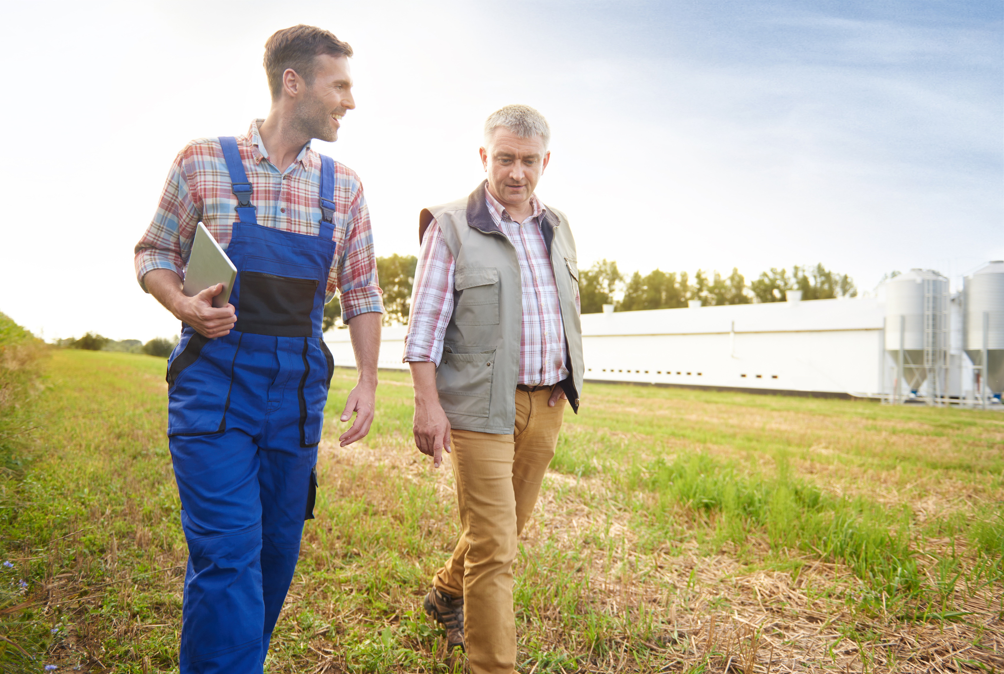 Save time ! Our advisory management software programs communicate with your CRM
